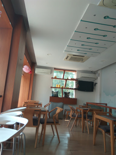 Munch Cafe, 827, Poonamallee High Road, Kilpauk, Chennai, Tamil Nadu 600010, India, Breakfast_Restaurant, state TN