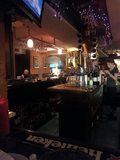 Bar «Frog & Monkey Restaurant & Pub», reviews and photos, 411 N Donnelly St, Mt Dora, FL 32757, USA