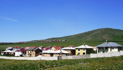 Монголия, Эрдэнэт, коттеджи