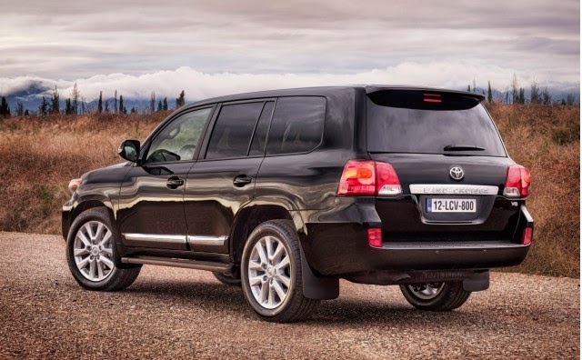 2014 Toyota Land Cruiser-review