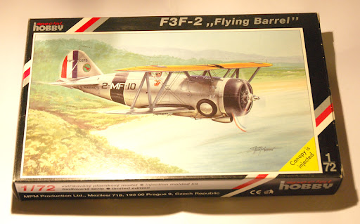 Grumman F3F2 "flying barrel"  [Special Hobby] 1/72 Boite1