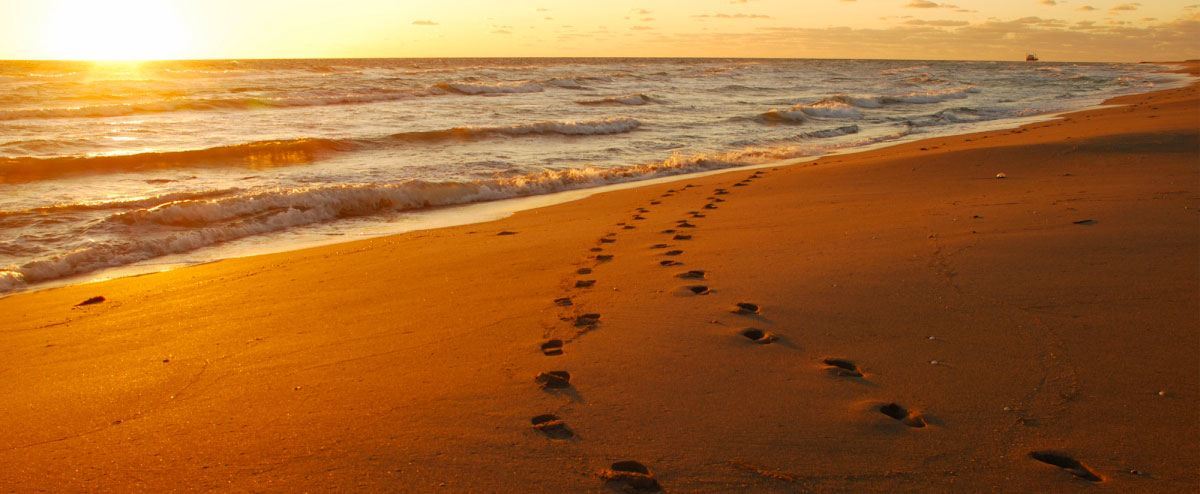 sand-beach-steps-footprints.jpg