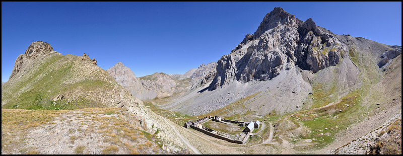 Alpes du Sud Panorama%25203-2-794%252Bcadre