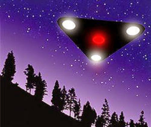Black Triangle Sighting In Selma Oregon On July 25Th 2013 Ufo Slowly Flying Over The Illinois River In Selma Or