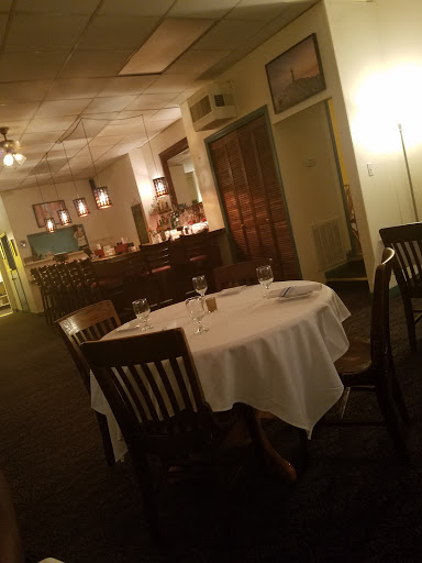 American Restaurant «La Rive Breton», reviews and photos, 41655 Fenwick St, Leonardtown, MD 20650, USA