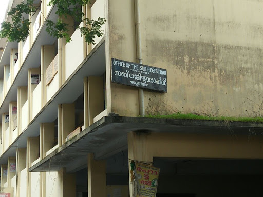 Sub Registrar office( Thrippunithura), SH15, Thrippunithura, Ernakulam, Kerala 682301, India, City_Government_Office, state KL