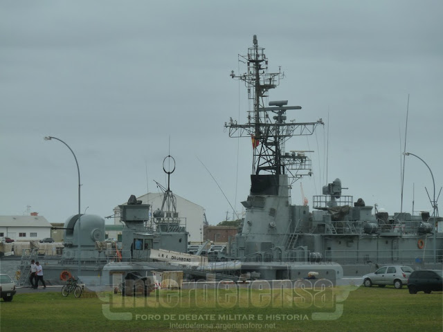 base naval - BNMDP ( Base Naval de Mar del Plata). P1030433