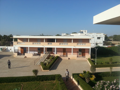 Ratan Veer Nature Cure Centre, Shree K . M. Patel Arogyadham, Bidada, Mandvi, Kutch, Gujarat 370435, India, Alternative_Medicine_Practitioner, state GJ