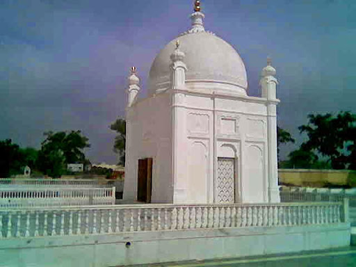 Kaka Saheb, MG Road, National Highway 113, Pratapgarh, Rajasthan 312605, India, Religious_Institution, state UP