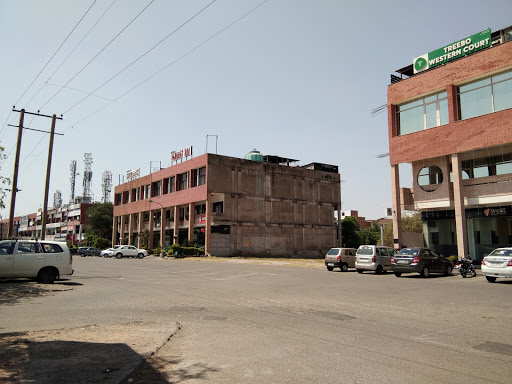 Navrang Bar, Site 4, Sector 10, Panchkula, Haryana 134117, India, Wine_Bar, state HR