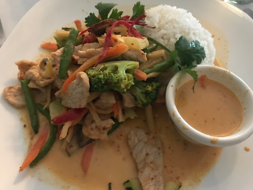 Thai Restaurant «The Cafe», reviews and photos, 221 W Broad St, Bethlehem, PA 18018, USA