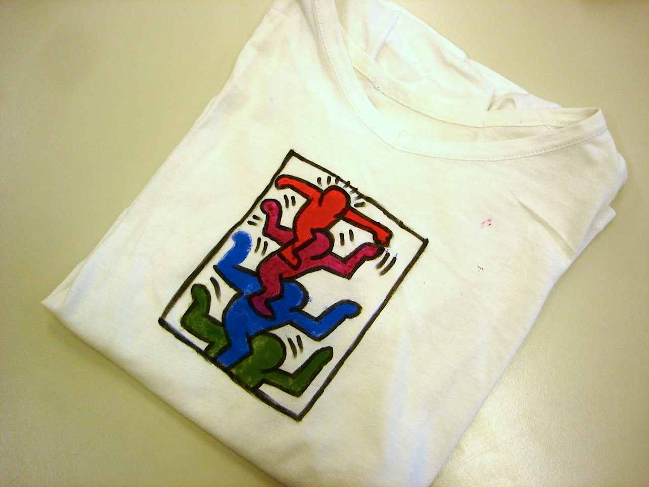 T-shirts ispirate a Keith Haring – Arte a Scuola