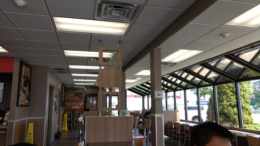 Fast Food Restaurant «Burger King», reviews and photos, 36 NJ-17, Rutherford, NJ 07070, USA