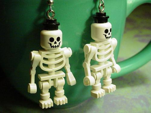 Skeleton Lego Earrings [SOURCE]