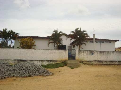 Escola Mun Jovina Pereira, Praça Pio Doze - Monte Alegre, Guaratinga - BA, 45840-000, Brasil, Entidade_Pública, estado Bahia