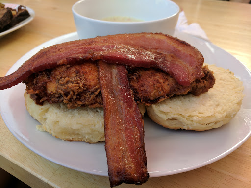 Southern Restaurant (US) «Streetcar Merchants of Fried Chicken, Doughnuts & Coffee», reviews and photos, 811 Prospect St, La Jolla, CA 92037, USA