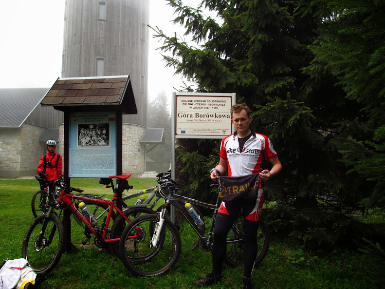 Pozdrawiam ekipe trail.pl z Borkowkoej ;)