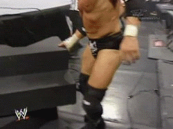 [Amistoso] Bray Wyatt Vs Daniel Bryan Vs Triple H Escalera%2520esquina