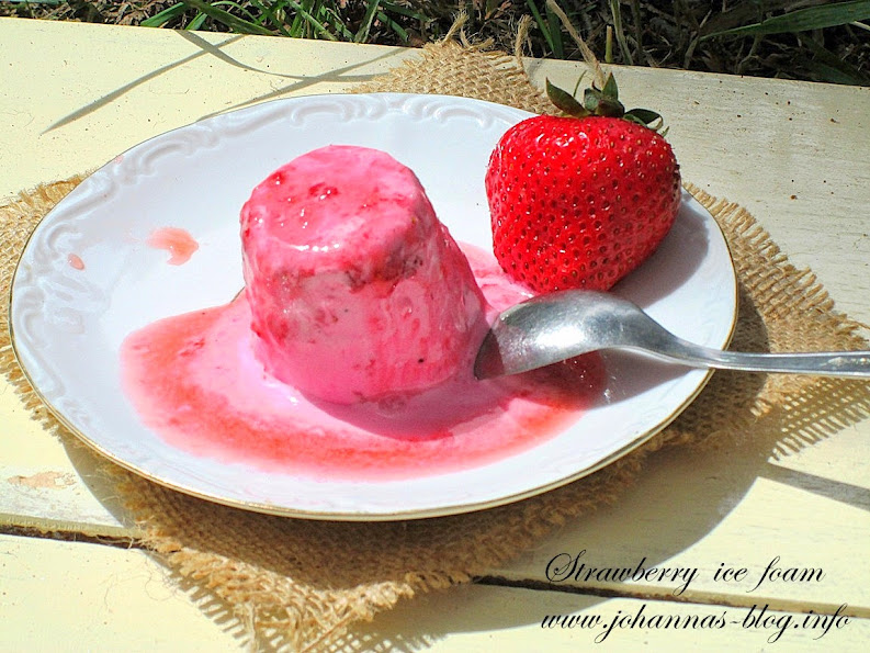 Strawberry ice foam