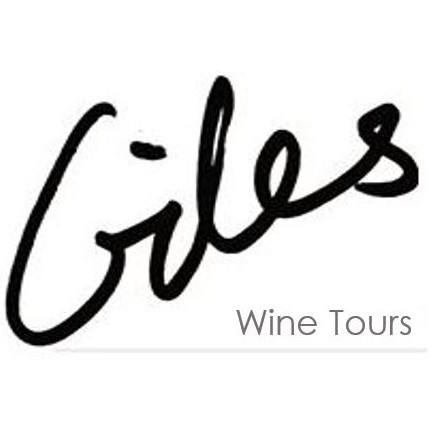 Giles Tours logo