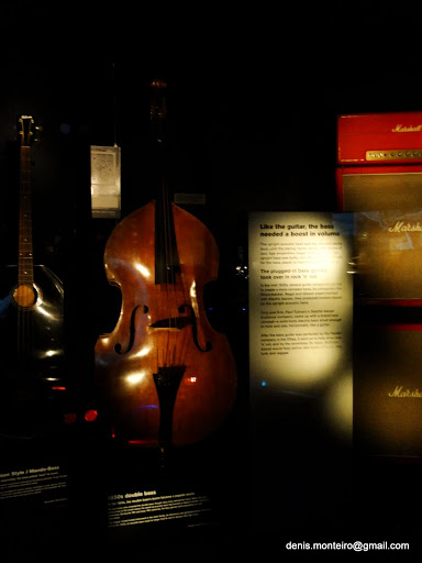 EMP - Experience Music Project DSC04111