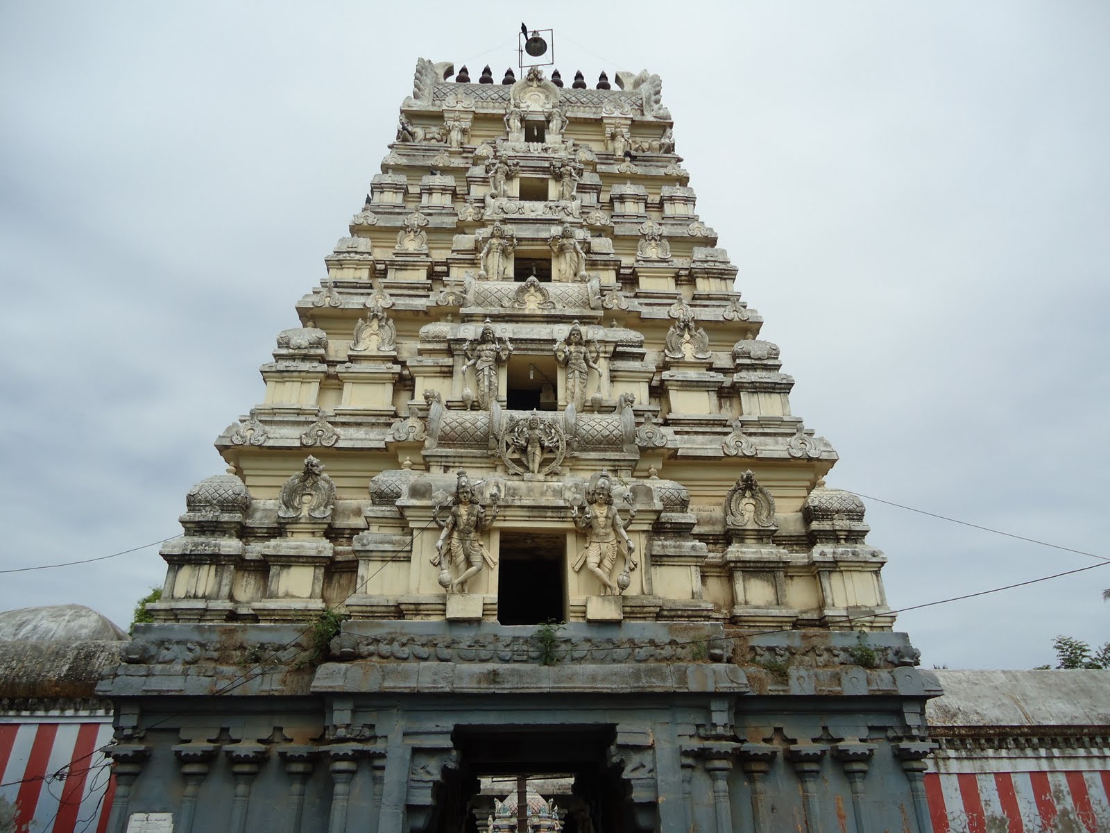 Sri Aaduthurai Perumal Temple (Thirukoodalur), Thanjavur - Divya Desam 14 Sri Aaduthurai Perumal Temple (Thirukoodalur), Thanjavur - Divya Desam 14