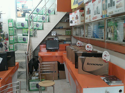Axial Computers, Goverdhan Road, Krishna Nagar, Mathura, Uttar Pradesh 281004, India, Electronics_Retail_and_Repair_Shop, state UP