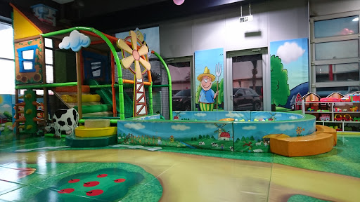 Extreme fun, Kids Soft play Area, Motorcity, opposite Spinneys supermarket - Dubai - United Arab Emirates, Amusement Center, state Dubai