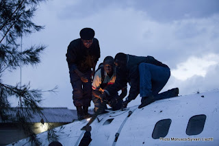 Les recherches effectuées sur l'appareil Fokker 50 de la compagnie aérienne CAA qui s'est écrasé, lundi 4 mars, à Goma.