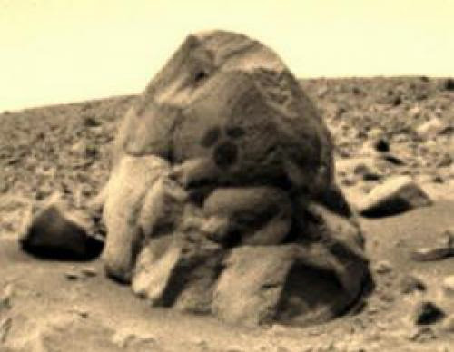 Ufology 976 And The Strange Symbols On Planet Mars Rocks