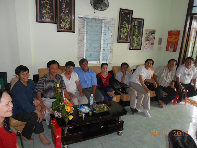 Hoạt động của 87TưNghĩa nhân ngày Nhà giáo Việt Nam 20/11/2012  DSCN3585
