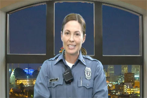 Video : アメリカのおまわりさんは本当にドーナツが好きなのか ? !、カンザス市警察が真面目にお答えいたします ! !
