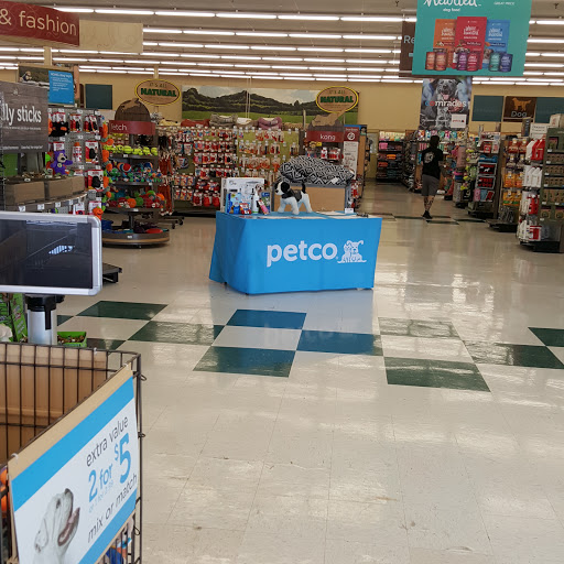 Pet Supply Store «Petco Animal Supplies», reviews and photos, 1275 W Patrick St, Frederick, MD 21702, USA