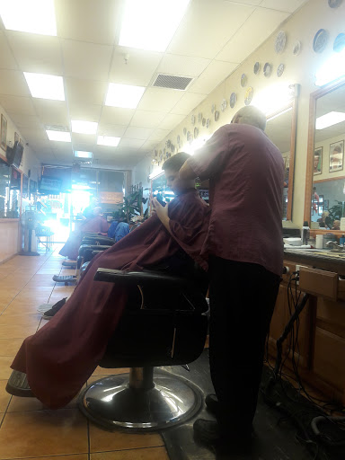 Barber Shop «Clean Cut Barber Shop», reviews and photos, 743 E Bell Rd #3a, Phoenix, AZ 85022, USA