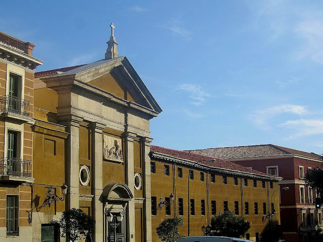 Viendo Madrid: Iglesia y convento de las Salesas Nuevas