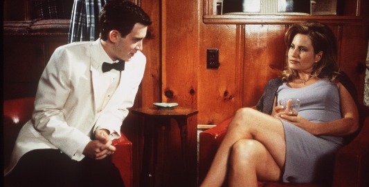 20 Signs A Younger Man Likes An Older Woman