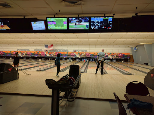 Bowling Alley «Old Orchard Lanes & Links», reviews and photos, 901 N Dunlap St, Savoy, IL 61874, USA