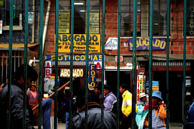 Invasión de abogados en la ciudad de El Alto