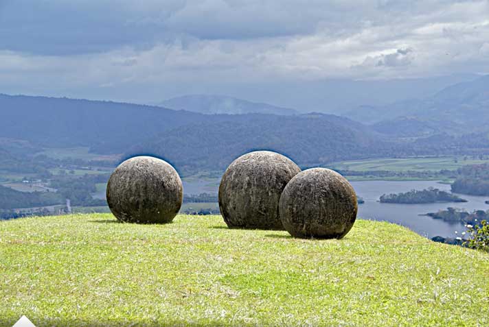 Las Bolas Grandes Las Bolas Grandes