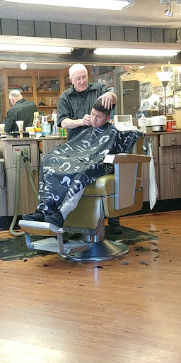 Barber Shop «Colbys BarberShop», reviews and photos, 2248 Bridge St, Oroville, CA 95966, USA