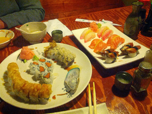 Restaurant «Momo Japanese Restaurant», reviews and photos, 716 N Santa Fe Ave, Pueblo, CO 81003, USA