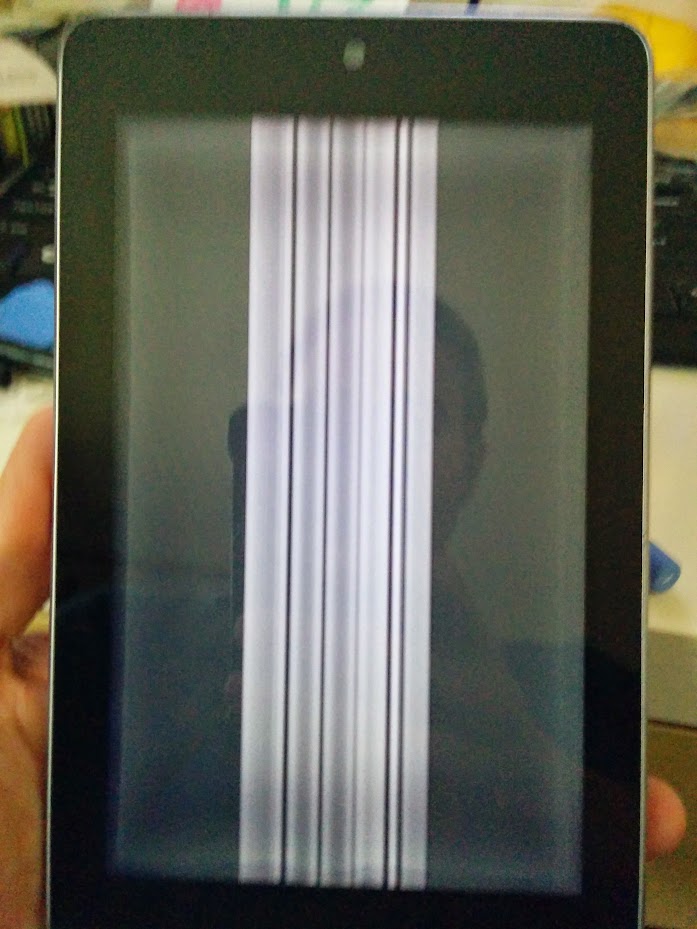 Display with vertical lines Display with vertical lines