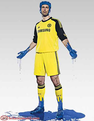 Jersey Kiper Chelsea musim 2013 2014