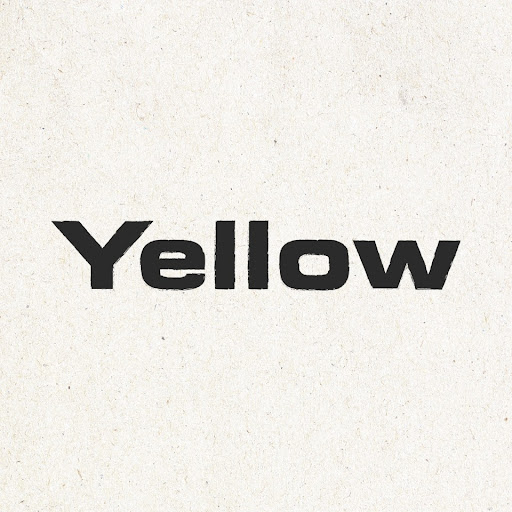Chaussures Yellow logo