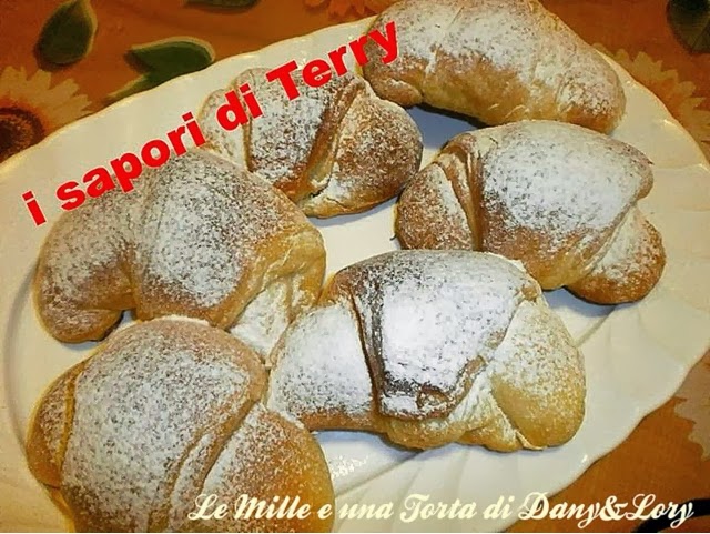 cornetti sfogliati... più buoni di quelli del bar!