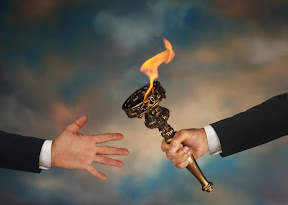 How to Help Bosses Pass the Torch to Effective Teams