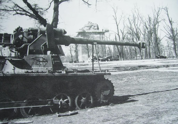 PzI-75mm-stuk-40-berlin-1.jpg
