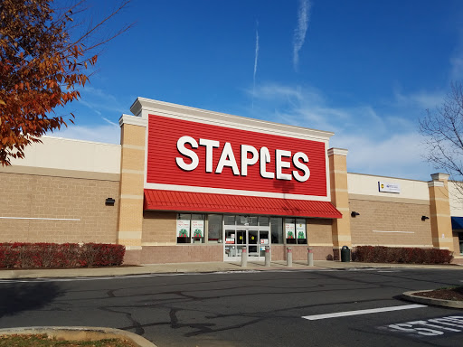 Office Supply Store «Staples», reviews and photos, 4711 Perkiomen Ave, Reading, PA 19606, USA