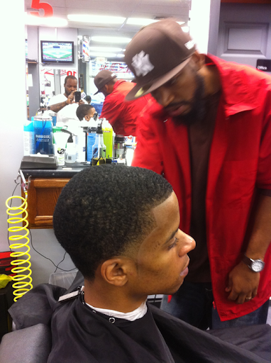 Barber Shop «Headz Up Barber Shop LLC», reviews and photos, 161 Whalley Ave, New Haven, CT 06511, USA