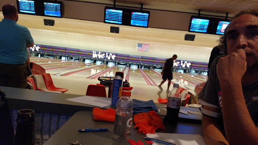 Bowling Alley «Rebman Recreation Inc», reviews and photos, 5300 Oberlin Ave, Lorain, OH 44053, USA
